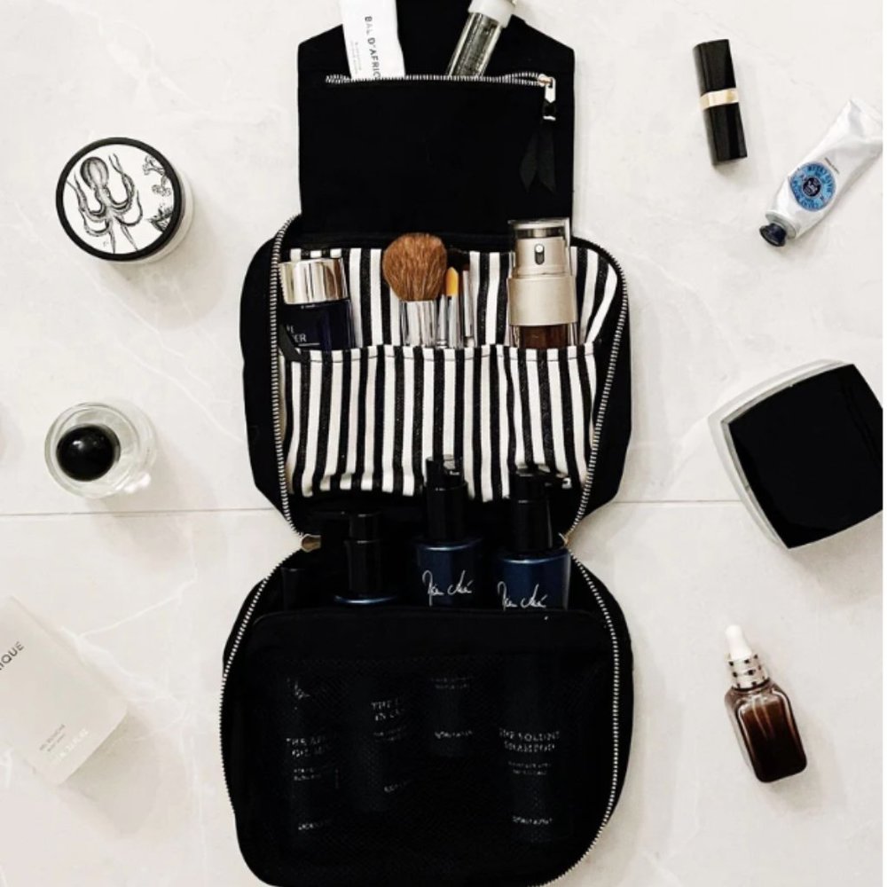 Folding Hanging Toiletry Case, Black